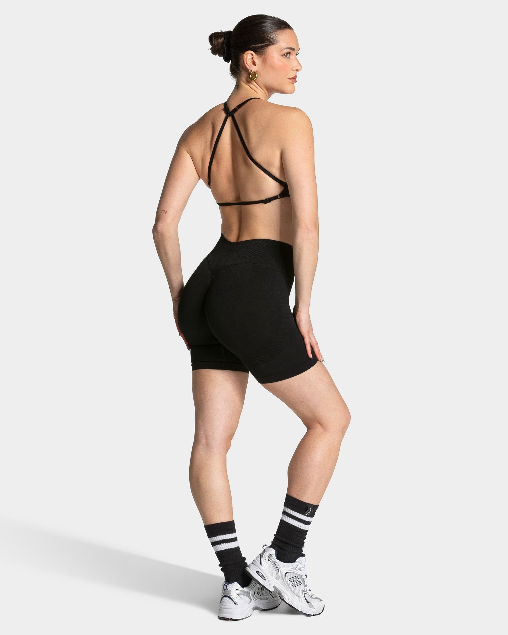 Lift Sculpt Scrunch Shorts "Schwarz"