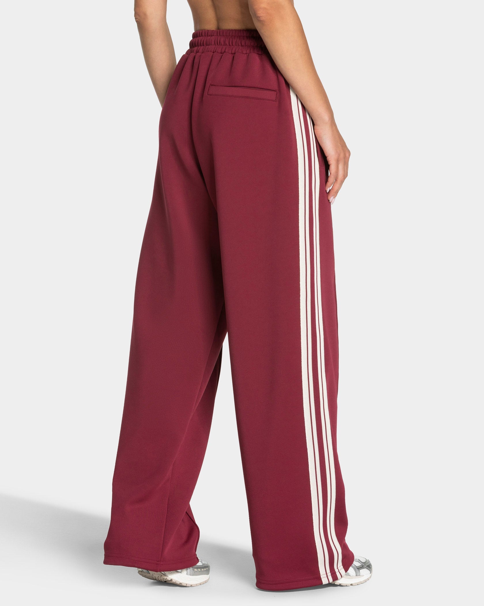 Club Straight Leg Jogger "Weinrot"