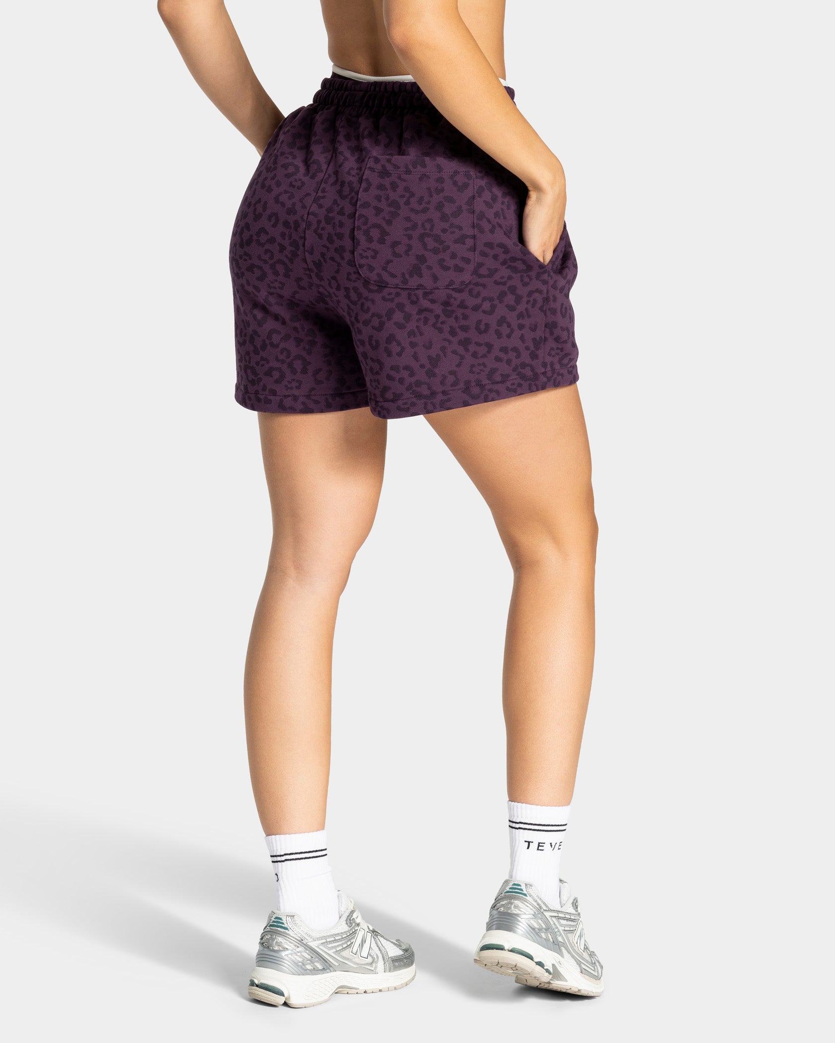 Short oversize Contrastline « Léopard blackberry »