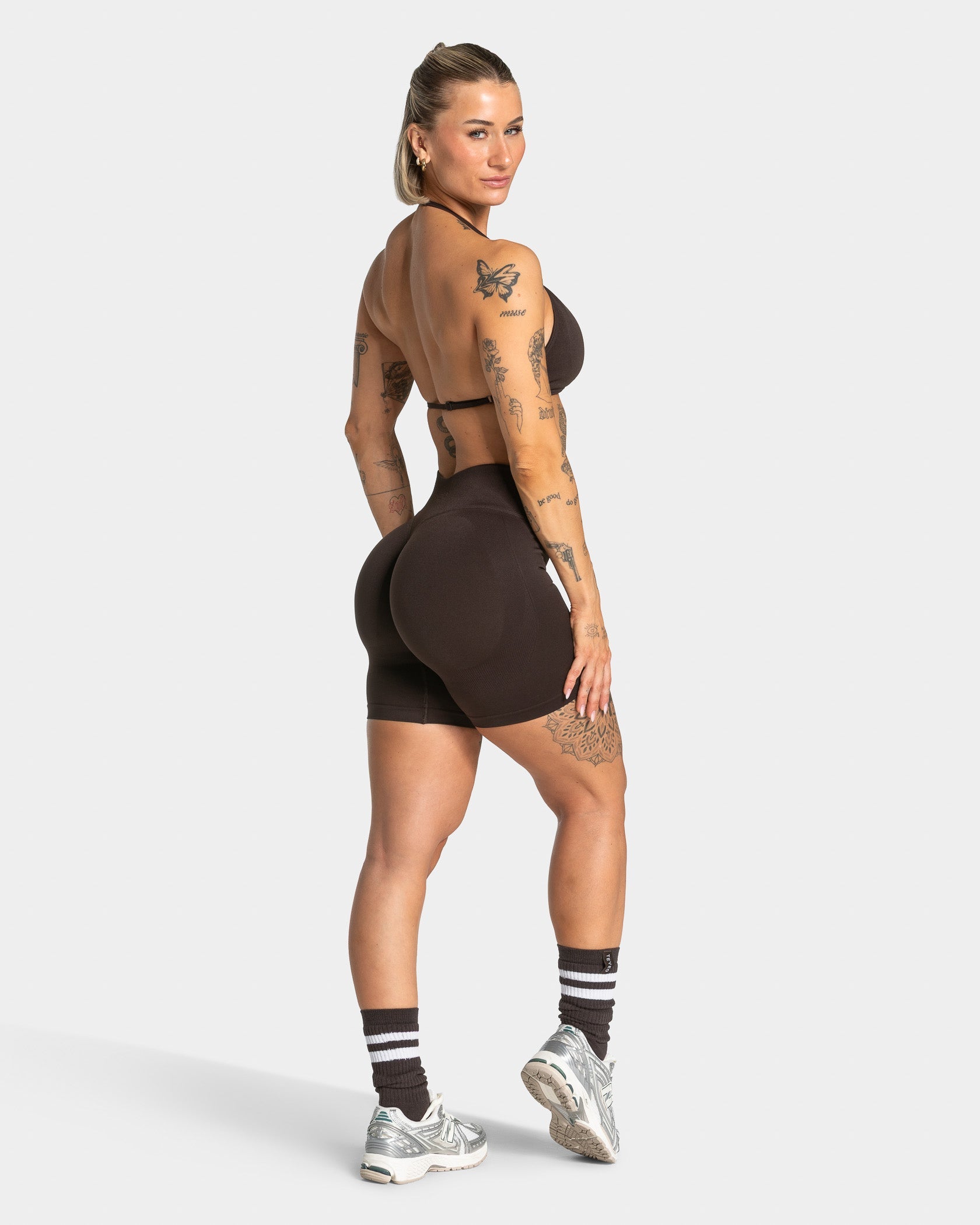Lift Sculpt Scrunch Shorts "Dark Chocolate"